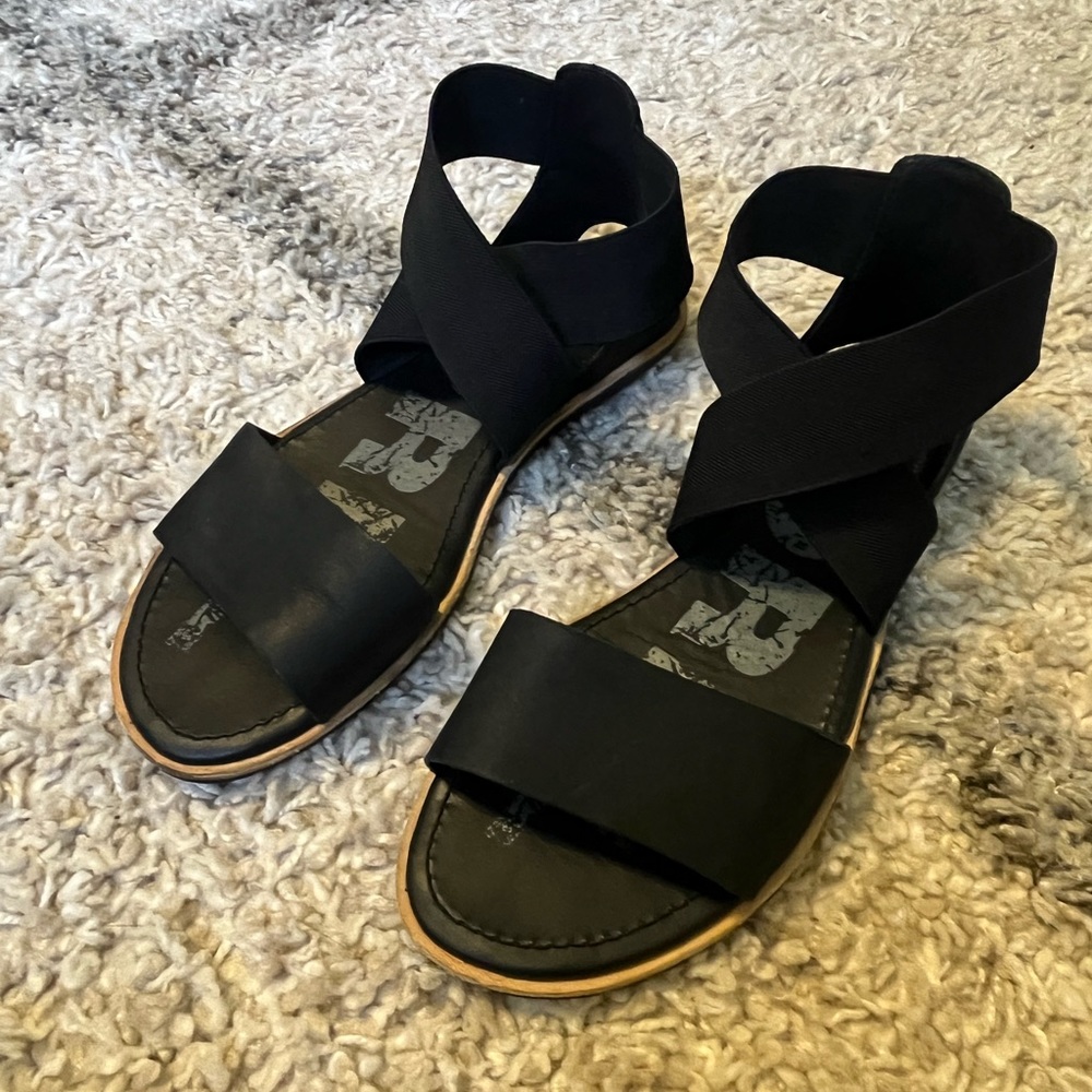 Ella Leather Sandals